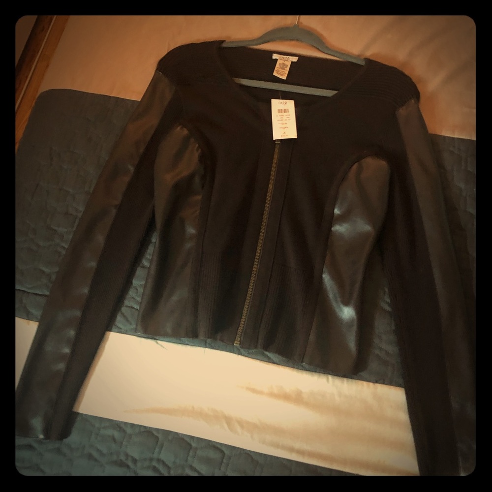 CARDIGAN SWEATER JACKET SIZE M